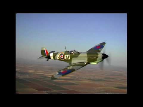 Robert DeFord's Spitfire in flight