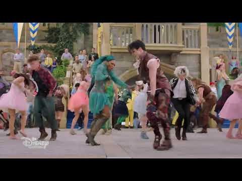 Descendants 3 l Part 203