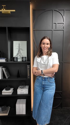 If you’re wondering whether it’s time to hire an interior designer… these 5 signs will make it clear. 👀 . . . #KVNDesign #InteriorDesignTips #MiamiInteriors #LuxuryInteriors #DesignWithPurpose | KVN Design