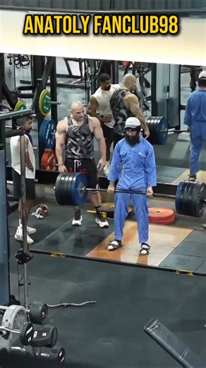 It's wrong or what ? 🤭#anatoly #fitness #gym