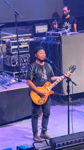 Timi Bhane - Albatross Live Performance | Nepali E-Chords