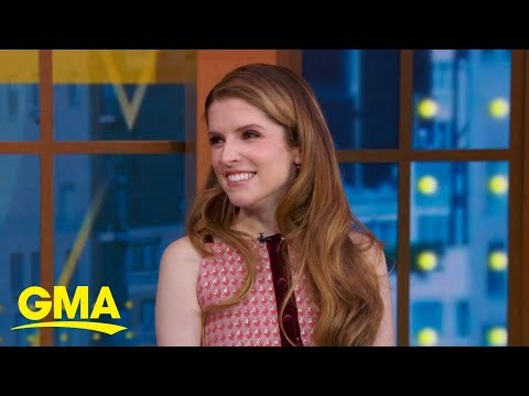 Inside Blake Lively and Anna Kendrick's Simple Friendship