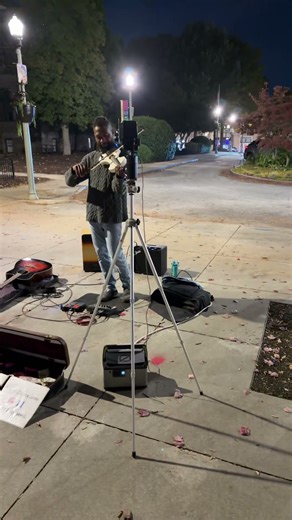 Cozy evening at Decatur square with @JosephEReedMusic #livemusic