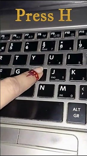 How to Use the Hand Tool Shortcut in 30 Seconds #shorts