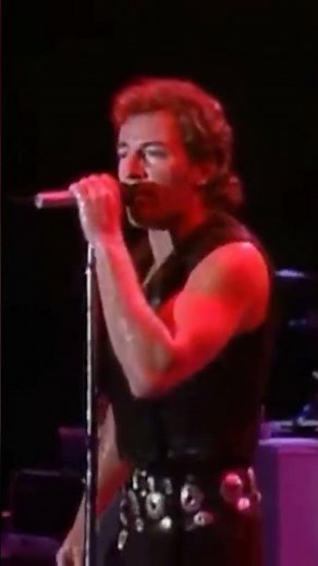 Bruce Springsteen I'm On Fire #liveandkickingmusic