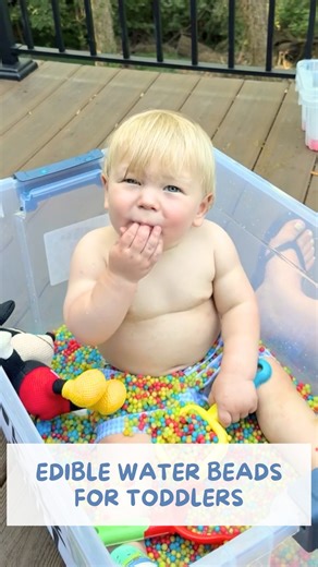 Kylie D’Alessio | Follow @realifewife for kid activities! How to make your own water beads your kids can EAT!!!! All you need is a large bag of tapioca... | Instagram