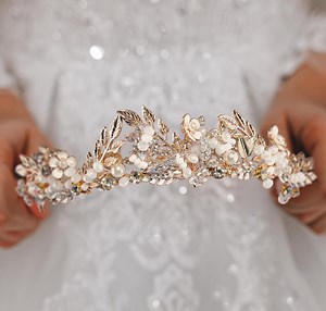 Bridal Tiara Pearl Wedding Tiara Flower Bridal Crown Floral Wedding Crown Flower Crown Gold Bridal Tiara Floral Headband Leaf Crown - Etsy