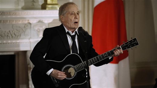 Paul Simon performs at White House dinner for Japanese PM