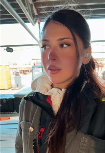 sweet.like.honeyy (@sweet.like.honeyy)’s videos with original sound - Kanyewestlover911