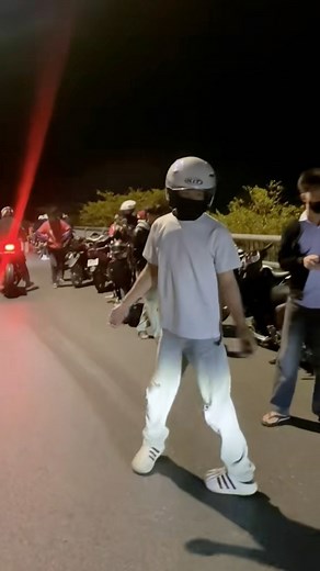 9.1K views · 1.1K reactions | Mùa đông này đi tuor nói thật nhiu cái nó vui lắm ✅ #suhuongfb | S'Bót Hoy'k | Facebook