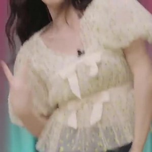 85K views · 10K reactions | itzy dance line dancing to “fire” by 2NE1  | ITZY is Life PH | Facebook