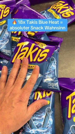 🔥💙 Das 18er Takis Blue Heat Bundle ist nichts für Anfänger! Extrem knusprig, intensiv würzig und mit dem legendären Blue Heat Chili Kick. Der perfekte USA Snack für alle, die scharfes Fingerfood, TikTok Snacks und echte Takis Vibes feiern! 🌶️⚡ #Takis #BlueHeat #TikTokMadeMeBuyIt #USASnacks #SnackTok