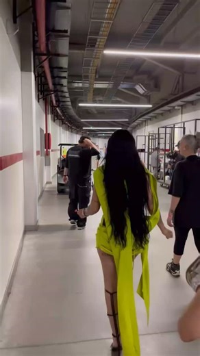 𝑻𝒆𝒂𝒎 𝑪𝒂𝒛𝒛𝒖 𝑮𝒍𝒐𝒃𝒂𝒍 🇦🇷 | 𝑭𝒂𝒏 𝑨𝒄𝒄𝒐𝒖𝒏𝒕 on Instagram: "Cazzu by @ornnellagreco #cazzu #cazzuoficial"