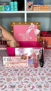 1.9K views · 55 reactions | Order #10011672. Thank you for your purchase Christine  !! Enjoy Free Shipping when you Shop with us at 殺️➡️www.mdeevinebeauty.com. #beautyscoops #asmr #giftideasforher #asmrmakeup #coffeecup #asmr #satisfying #asmrmakeup #makeupaddict #makeup #beautyscoops #mystery #surprisescoops #makeup #makeupmusthaves #viralreelsfacebook #viralpost2025シ #reelstrending #trendingnow | MDeevine | Facebook