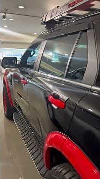 Ford Everest 11,000km, manufactured in 2024, first registered in January 2025