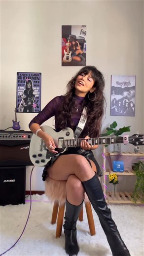 Mari Zaghete ★ on Instagram: "Iron Maiden + @nigmusic 🎸💜 . 🇺🇸 Awesome tone with Nig strings🔥👑💜 🇧🇷Pressão com cordas Nig🔥👑💜 . . #foryou #femaleguitarist #fyp"