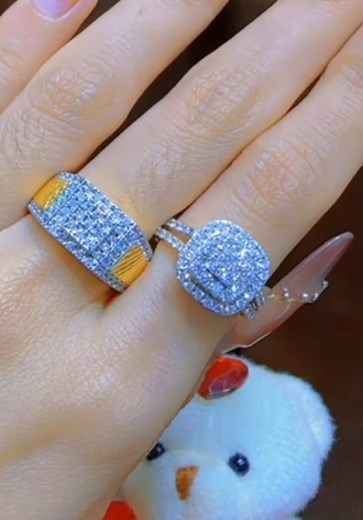 Valentine’s Day အမှီလာဝယ်လိုက်တော့နော်💍💖 #fyp #foryoupageofficiall #1millionaudition #ရောက်စမ်းfypပေါ် #လိုင်လီစိန်ဆိုင်