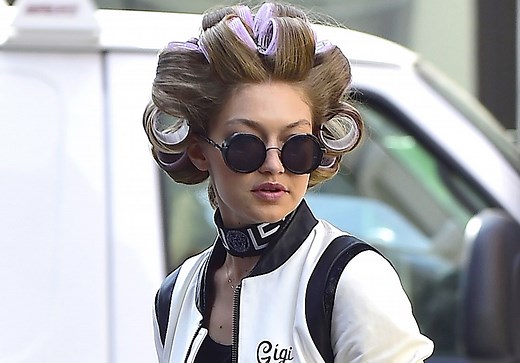 Comment se mettre des bigoudis ? - Elle