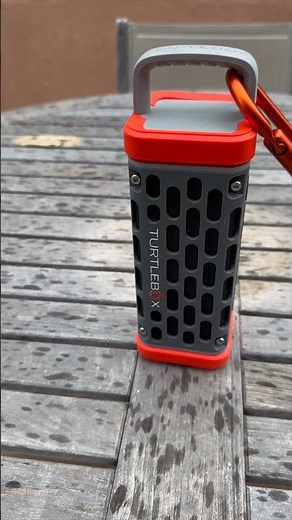 Customize your Turtlebox Ranger speaker with your favorite bumper color.