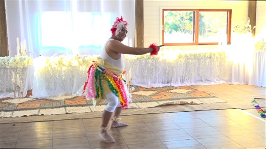 🇹🇴 Solo Tongan dance honouring and celebrating newlyweds ❤️ Mr & Mrs Peni Feluteni 'ae 'Ofa and Virginia Hangale Vea #beautiful #Tonga #love #wedding #dance | Tonga Vision