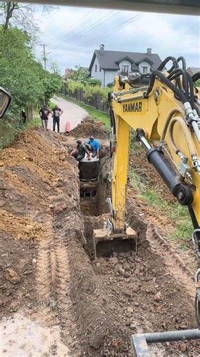 Рекомендації з роботи екскаватора та спецтехніки на річці