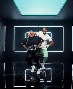 It's giving show-stopping, booty-popping realness. And we're here for it. 👏 🎶"Baloncito Viejo" by @carlosvives @camilo 📸@soycarlostorres_ @tiffyiswhosheis | Zumba Fitness