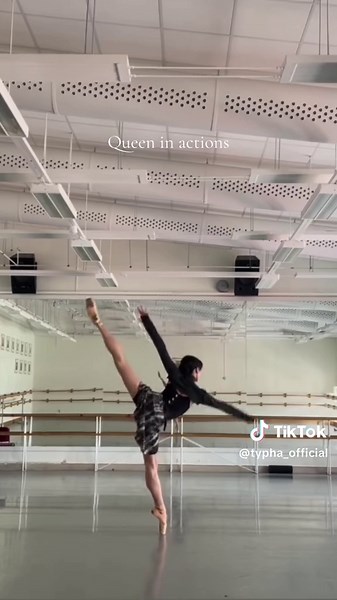 Queen in actions💫❤️‍🔥 . 🩰Ballerina: @madeline woo 👚shrug, leotard & skirt: Typha . . . #ballerina #dancewear #queen #ballet #TyphaDancewear