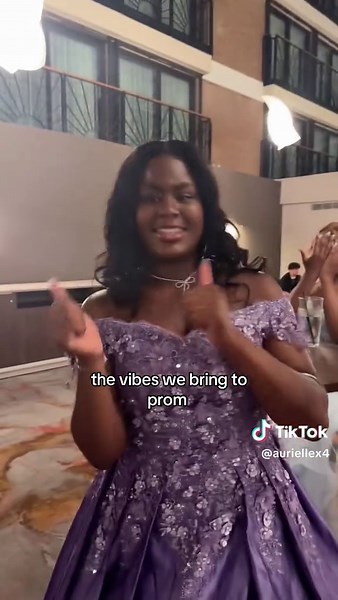 Prom was soo funn🥳 #prom #dresses #fyp #promdress #mha #dancer #videoviral #viralvideos