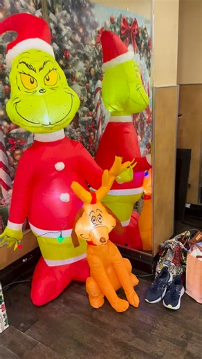 24 Hour Fitness Lakewood | Come try out our Zumba classes and join our stars from Whoville 🎄🎄🎄 #24hourfitness #Grinch #ChristmasSpirit | Instagram