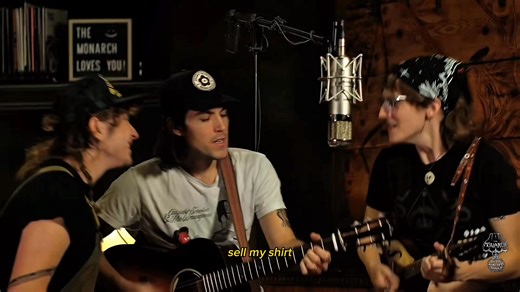 Palmyra the Band - Jubilee (Session 26) This week, we're thrilled to be joined live in the living room by the wildly talented folk trio Palmyra, performing their harmony-laden latest single, “Jubilee." We were grateful to be their first stop on their first cross country tour - where they sold out our listening room! Catch them while you can! 🎥 Check out the full session here: https://youtu.be/vOXG5cP2USk 📅 Follow along for weekly sessions | The Monarch