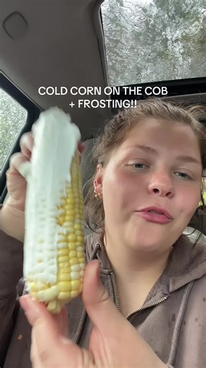 I absolutely NEEEED this right nowwww!!!!!!!!!! It was the most delicious thing I have ever tasted! #cornonthecob #frosting #weirdfoodcombos #asmr #fyp