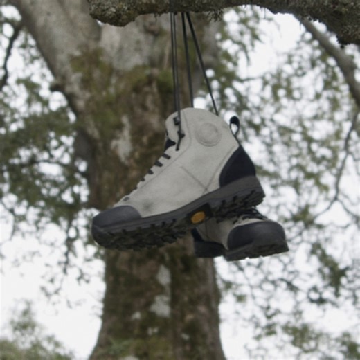 From city streets to forest trails, your day is an adventure waiting to happen. The 54 High Dust GTX is designed for that seamless transition, offering the support of a mountain shoe with a contemporary style perfect for any urban outing. Where will your day take you? Discover the perfect companion for a life without boundaries: https://bit.ly/3WvekmE | Dolomite