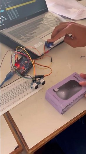 Smart Parking System using Arduino UNO | Ultrasonic Sensor + Servo Motor 🚗🤖#Arduino #ArduinoUNO