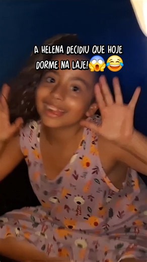 Hoje ela dorme na laje 😂😱 #humor #shortsviral #memes