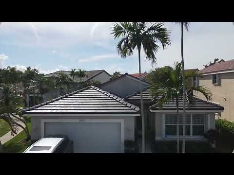 New Roof Alert! Boral Saxony 900 Dark Charcoal Blend Tile!