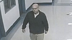 Inmate escapes jail after disguising himself