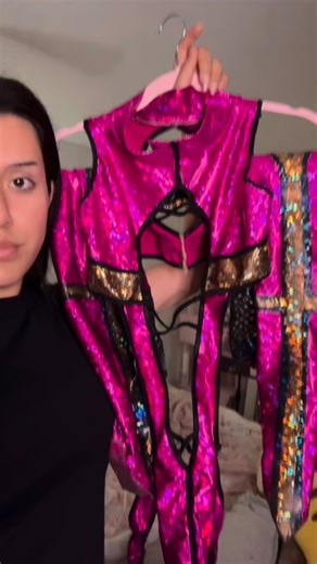 Mileena was my favorite Mortal kombat character when I was younger. I’m so glad I was able to bring my vision to life ! Who should I do next ? . . . #drag #lgbt #trans #transgender #tgirl #dance #nightlife #makeup #costume #cosplay #fashion #mua #rpdr #dragrace #queen #body #beauty #egirl #cosplay #mileena #mortalkombat #mk9 | Angelique Rodriguez