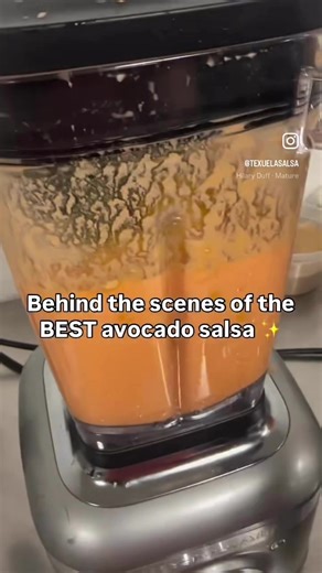 Behind the scenes of the BEST avocado salsa ✨ From fresh ingredients to the final box—every step matters. 🥑💛 At Texuela Salsa we don’t cut corners. We blend real produce, measure every jar with precision, seal in freshness, and hand-pack each order with care. Because when you open that jar at home, we want you to taste the quality, the love, and the dedication that goes into every batch. 💚 Fresh avocado 🌿 Real herbs 🌶️ Vibrant peppers 🧡 Handmade in small batches ✅ Packed & sealed for you T