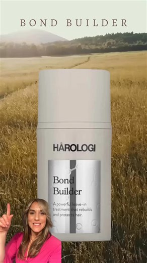 Nina Vukasovic on Instagram: "Bond builder! För dig som har skadat hår av färg, blekning eller värmeverktyg. Perfekt för dig som trivs i blond men har egentligen ett svagt hår som lätt slits. Say no more!! Jag vet precis hur det är och du behöver denna produkten som gör skillnad. Detta är produkten som faktiskt kan bygga upp och reparera ditt hår! Du kan såklart beställa den av mig! Glöm inte klicka på hjärtat ❤️ 💋 Nina #hårologi #hårvård #bondbuilder #karlshamn #hårolog"
