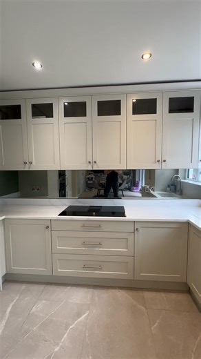 29K views · 278 reactions | Mirror splashback 6 mm toughened glass Extra long 3600 mm no joints #mirror #idea #tile #interiordesign #Ireland #design #Kitchen | 3D Splashbacks | Facebook