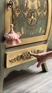 341K views · 10K reactions | Beautifying a mass produced, factory painted table into French Bombay Mademoiselle!!!✨ | ReLove ReStore | Facebook