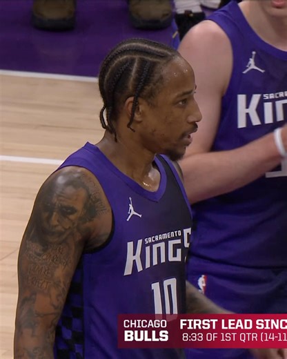 Coby White put up 31 points in the second half alone 🤯 This is a career-high for points in a half for White! 👏 🏀 35 PTS 🏀 5 AST | NBA