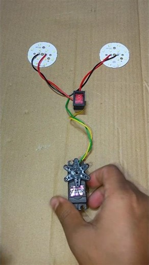 Polarity Switching With Hand Cranked Gear Motor Generator #dcmotor #tech #shorts