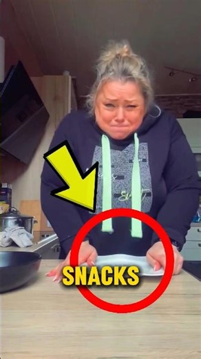 This Mom Ate the Snack in 1 Second 😂🍮#shorts