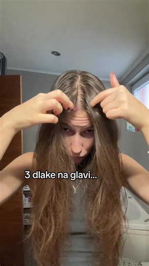 ‼️‼️ 1. Krvna slika je OK 👍 Iron i sve te najbitnije stvari su sve uredu 2. Isprobala sam vec hair oiling ALI ne pomaze nego mi je kosa jos gora… moja se brzo masti i kad stavljam ulje na kosu bude mi jos teza i isto nerealno boli ta tezina, zato za mene hair oiling ni nije bilo dobro 3. Samo zelim vratiti svoju prirodnu kosu i da opet bude jaka ko sto je bila 4. Ja mislim, da je razlog u stresu moracu opet pregledati hormone, da budem 100% 5. OVO NIJE SPONZORISANO, bicu prva koja cu vam reci d