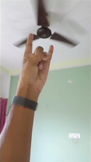 The Fan Trick!!!! I didn't hold secrets hehehe 😏 #shorts