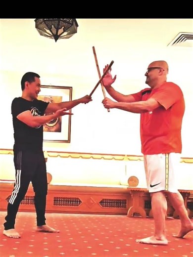 Arnis tutorial breaks down basic disarming techniques