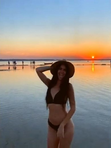 girl show bra. Try on haul in public space #ukraine