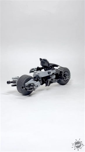 Building the Batpod from The Dark Knight in LEGO