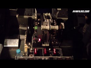 Boeing 737 cockpit: autopilot, overhead panel, oxygen mask, cockpit overview